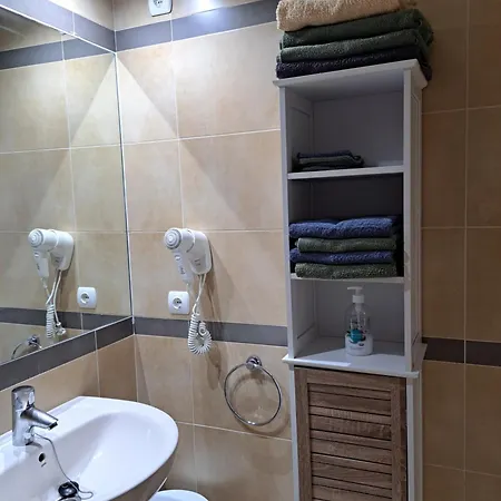 Esmeralda Seaview-suites Apartmán *