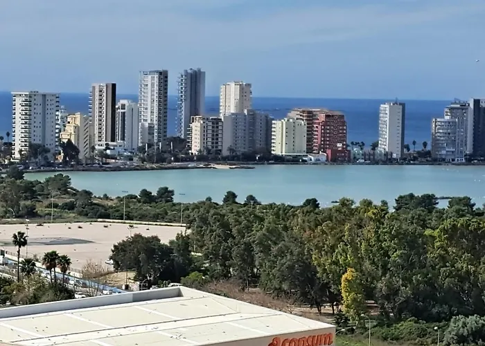 Esmeralda Seaview-suites 아파트 칼페